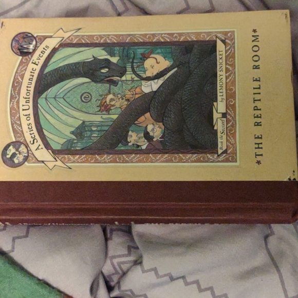 Book - Picture 1 of 1